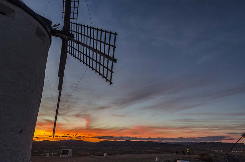 Toledo - Consuegra 48 - molinos de viento.jpg